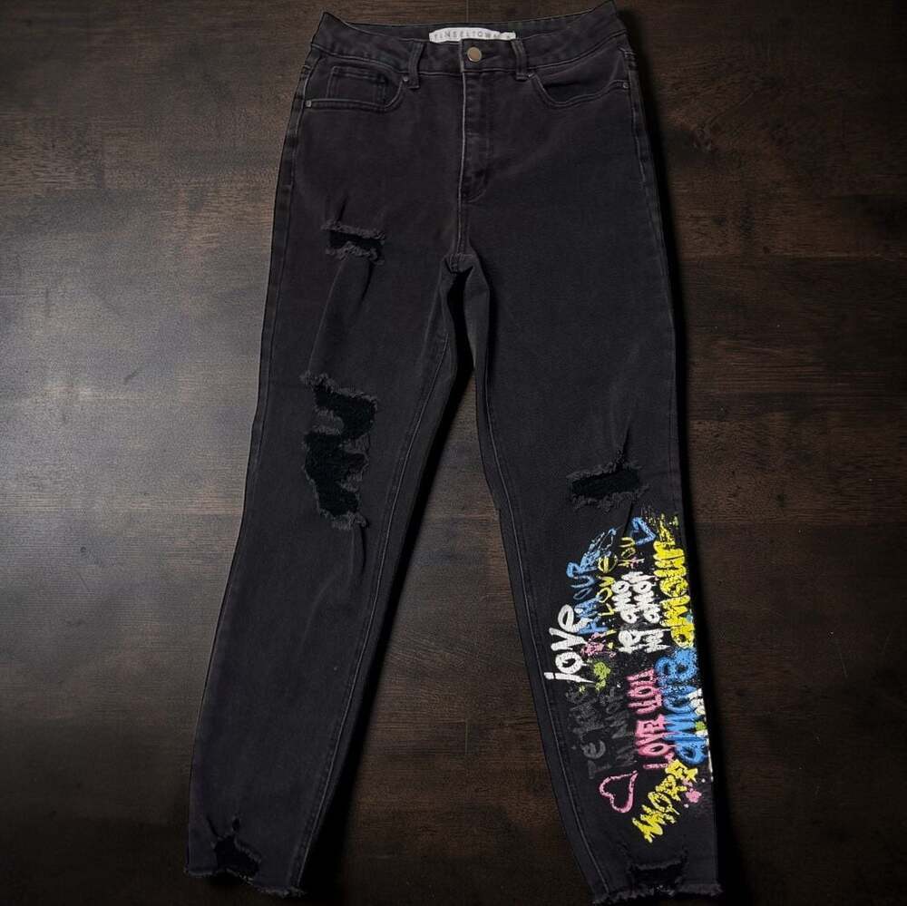 Tinseltown High Rise Distressed Mom Jeans with Colorful Graffiti Graphics Size 9
